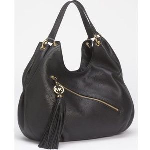 MICHAEL MICHAEL KORS LARGE BLACK PEBBLE LEATHER CHARM TASSEL HOBO SHOULDER BAG